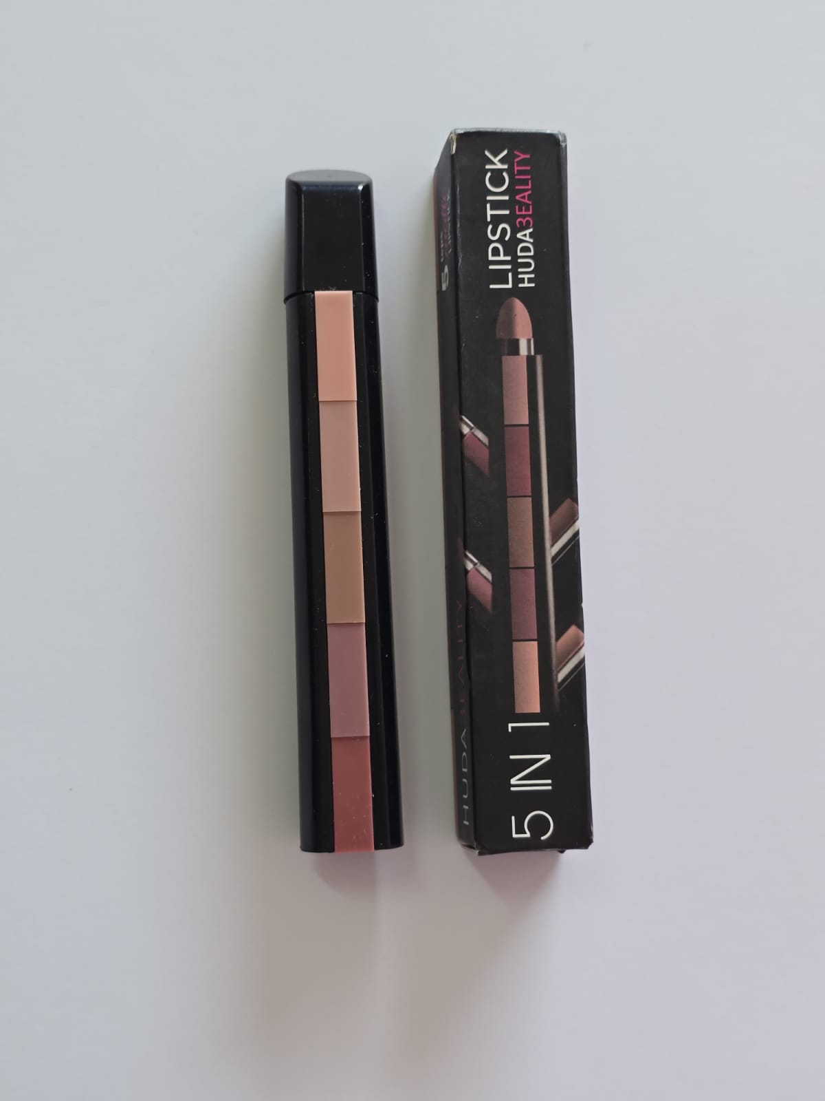 5-in-1 Lipstick – Premium Nude Shades